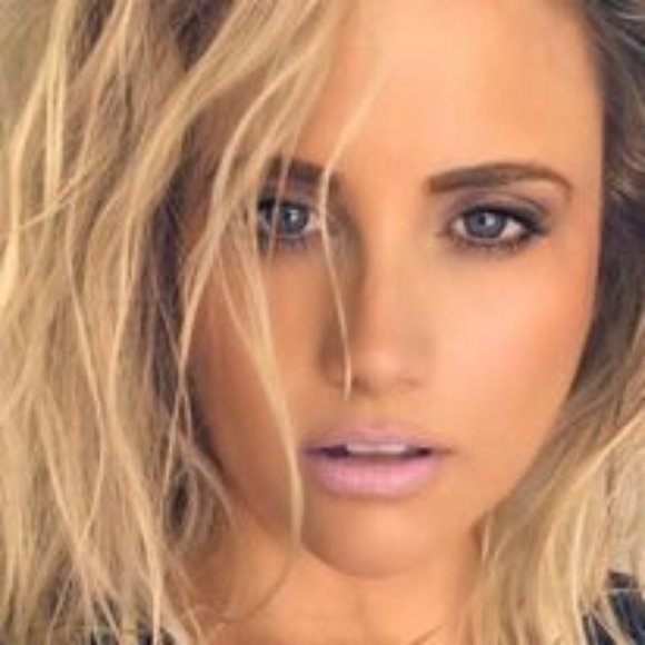 Meet your Posher, Trudie - Picture 1 of 1